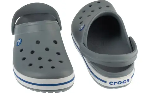 Szare Crocsy, rozmiar W8. Idealne na letnie dni, zapewniające komfort i wygodę.