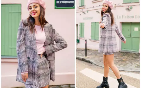Dziewczyna w różowym beretce i kraciastej marynarce z mini spódniczką, prezentująca styl preppy na tle paryskiej uliczki.