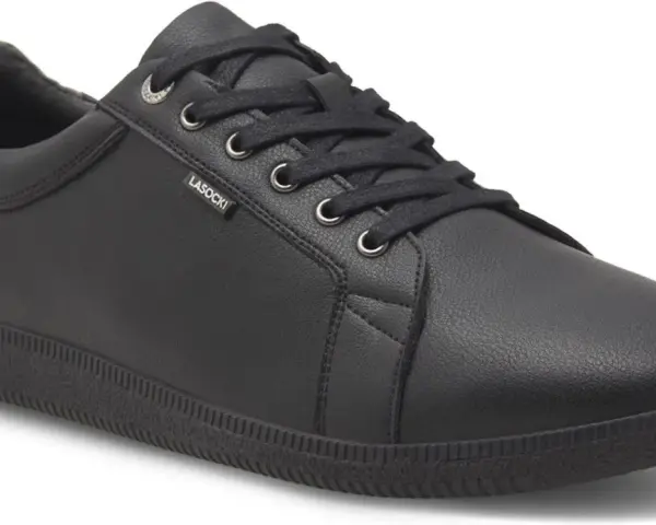 Czarny, skórzany męski sneaker Lasocki. Idealny do sprawdzenia w tabeli rozmiarów męskie.