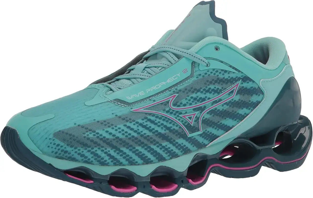 Turkusowy but sportowy Mizuno Wave Prophecy 12 z różowym logo. Mizuno to znana japońska marka sprzętu sportowego.